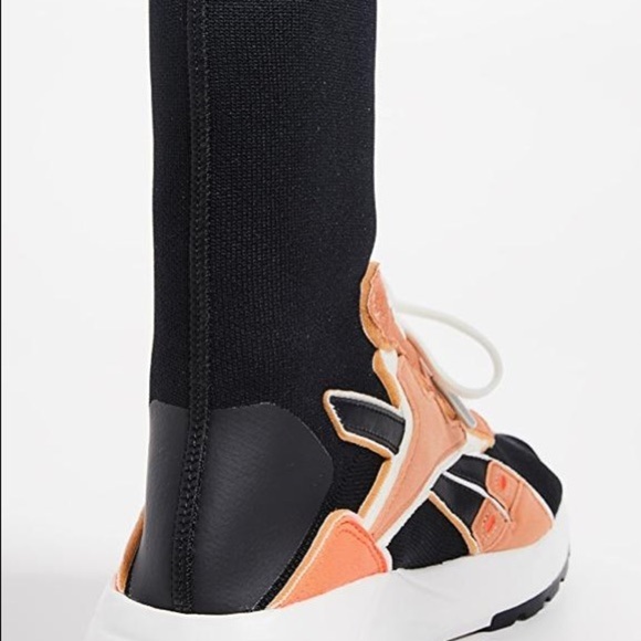 Reebok classic flyknit sock shoes Sneakers - Picture 3 of 7